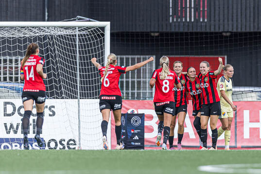 Brommapojkarnas Vera Blom jublar