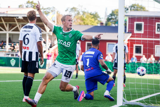 Bla gjennom flere bilder av Fotboll, Superettan, Brage - Landskrona
