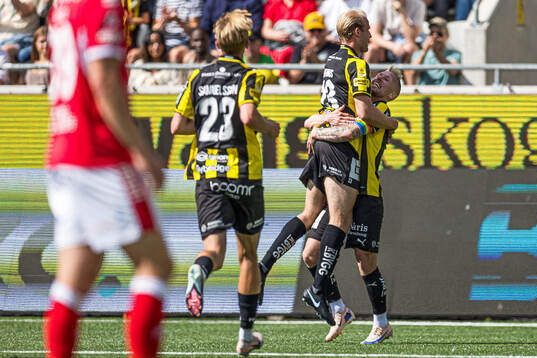 Häckens Harry Hilvenius och Mikkel Rygaard Jensen jublar