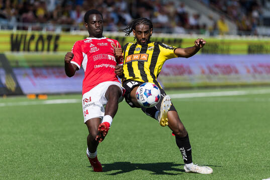 Kalmars Charles Sagoe Jr och Häckens Harun Ibrahim