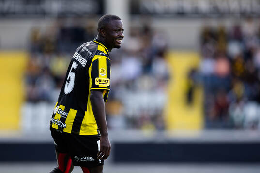 Häckens Brice Wembangomo har ont