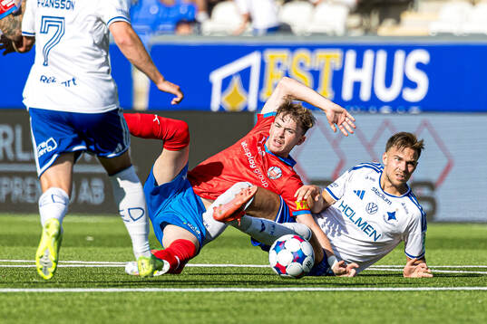 Helsingborgs Alexander Johansson och IFK Norrköpings Anton