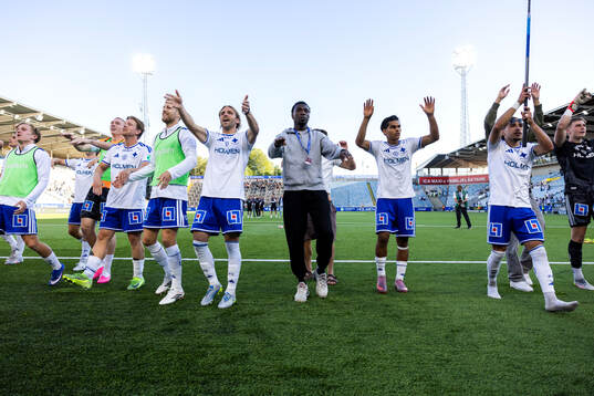 IFK Norrköpings spelare jublar