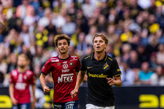 Örgrytes Owen Parker-Price och AIKs Johan Hove