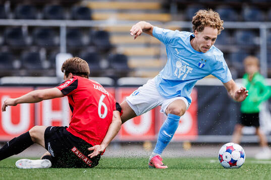 Malmö FFs Anton Höög och Brommapojkarnas Oliver Zandén