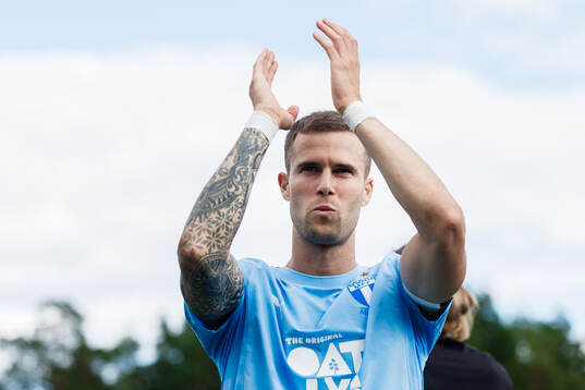 Malmö FFs Diego Garcia jublar