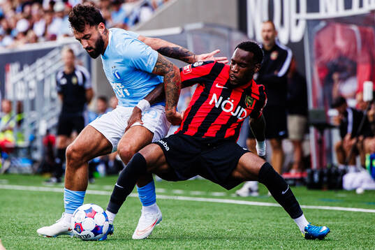 Malmö FFs Sead Haksabanovic och Brommapojkarnas Obilor