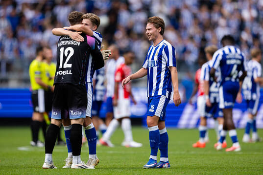 IFK Göteborgs målvakt Viktor Andersson Felix Eriksson och