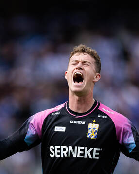 IFK Göteborgs målvakt Viktor Andersson jublar