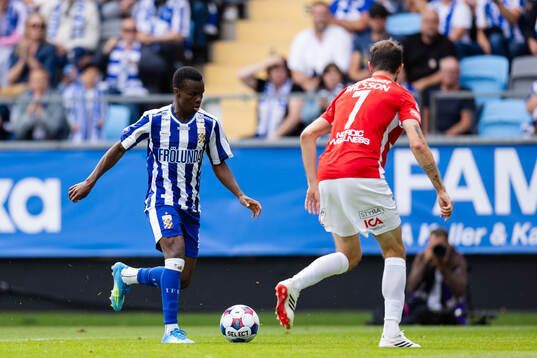 IFK Göteborgs Issaka Seidu och Degerfors Sebastian Ohlsson