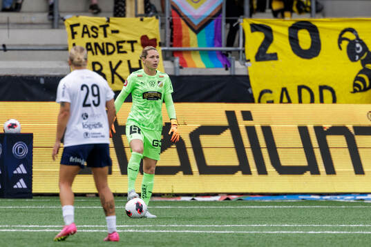 Häckens målvakt Jennifer Falk
