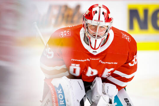 Örebros målvakt Filip Larsson