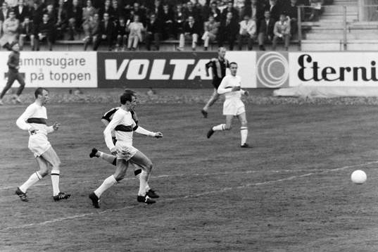 Kurt Axelsson, Gais närmast kameran