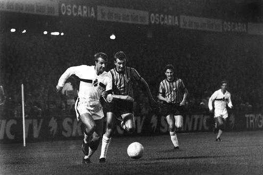 Owe Ohlsson, AIK i kamp om bollen