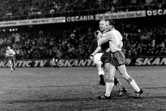 Sveriges Leif Eriksson och Ingvar Svahn jublar