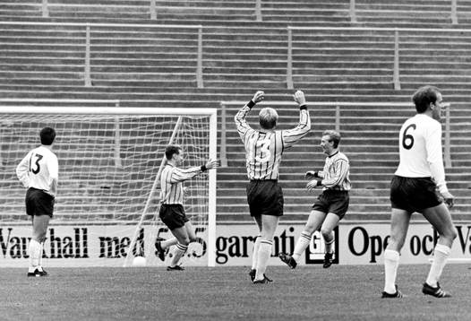  Jubel i Djurgården efter mål..