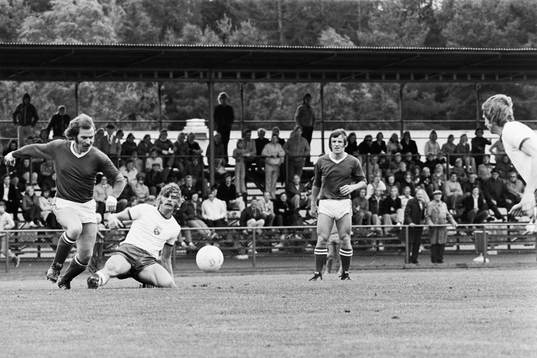  Kaj Lindhe, Hässleholm med bollen.