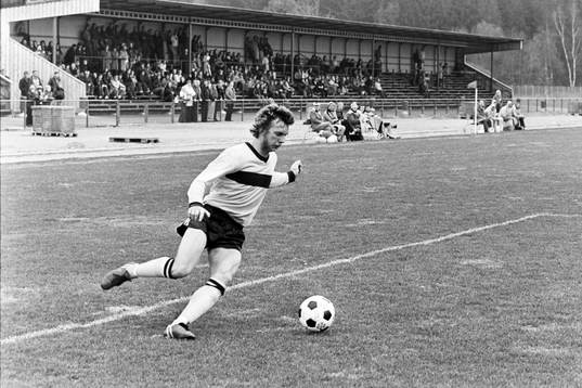  Pär Andersson, Hässleholm med bollen.