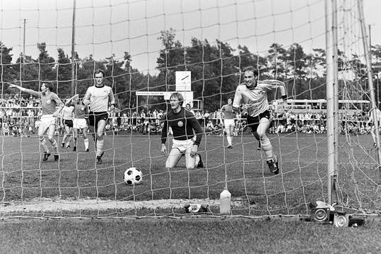  Bo Andersson, Mjällby gör mål på Alvesta.