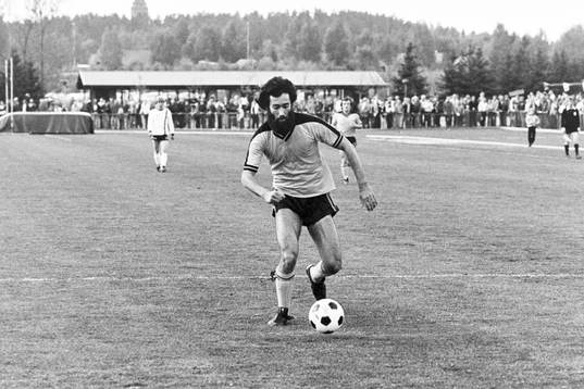  Alf Jönsson, Hässleholm med bollen.