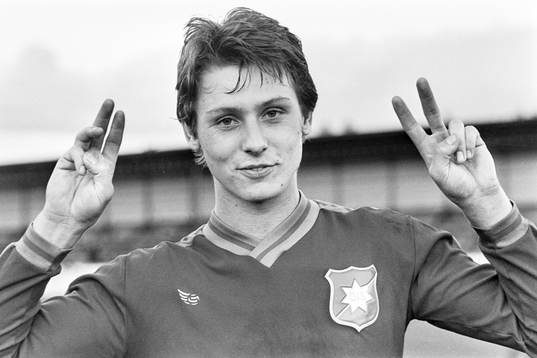  Ulf Ryberg, Örgryte gjorde fyra mål i matchen och jublar efter segern.