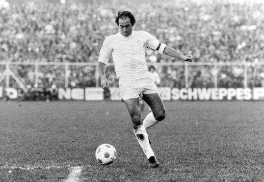  Real Madrid captain Pirri (Jose Martinez Sanchez).