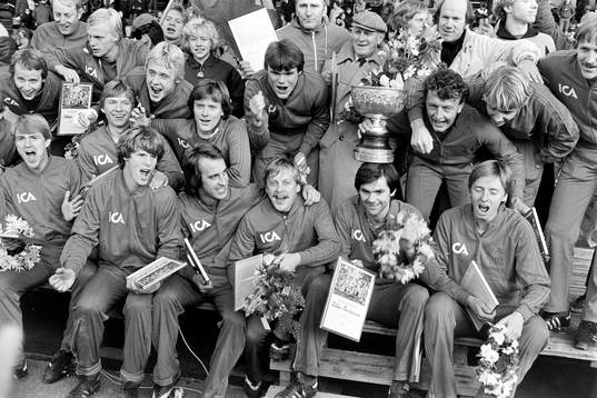 Öster svenska mästare. Bo Johansson, tränare, Tommy