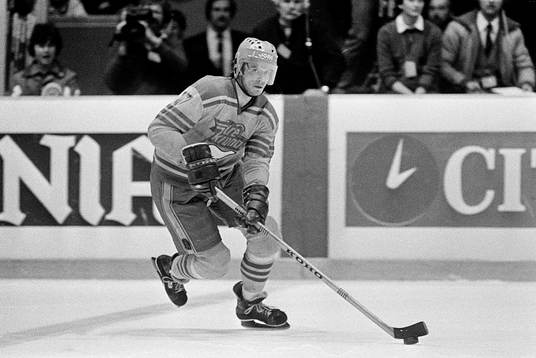  Anders Håkansson med pucken.