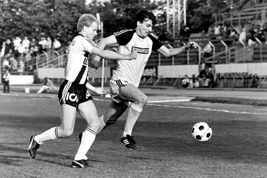  Gunther Mauermann, Hässleholm med bollen.