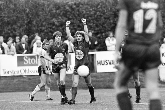  Pat Jörliden, Helsingborg jublar efter sitt mål.