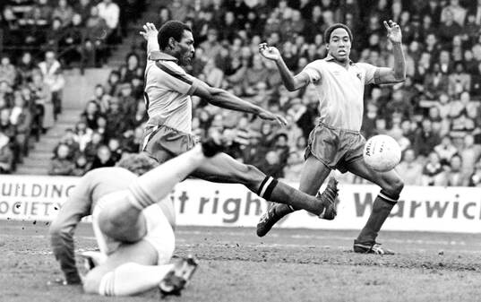  Watfords Luther Blissett and John Barnes against Palace goalkeeper Paul Barron.