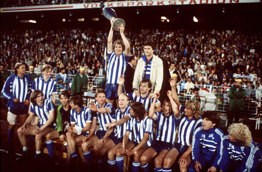 Bla gjennom flere bilder av IFK Göteborg