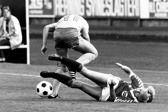  Pia Sundhage, Sverige stoppas.