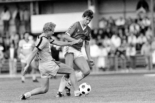  Lars-Olof Persson, IFK och Peter Jönsson, HIF.