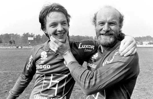  Helsingborgs målskytt Cyril Finnberg jublar efter segern tillsammans med Thomas Sjöberg.