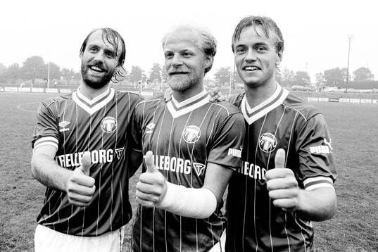 Trelleborgs målskyttar jublar efter matchen. Fr. v Benny Mårtensson, Jan Sjögren och Stefan Hermansson.