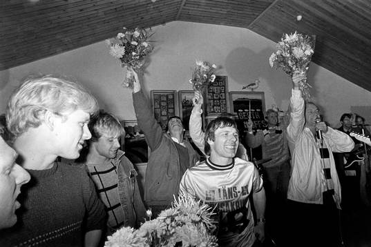  Flemming Pehrson jublar på festen.