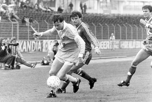  Malmös Ingemar Erlandsson med bollen.