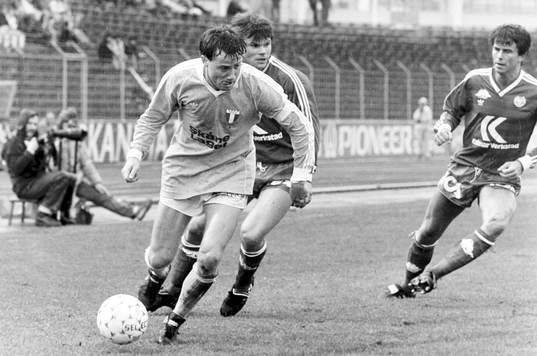  Malmös Ingemar Erlandsson med bollen.