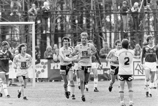  Hans Larsson, Mjällby kvitterar till 1-1 på straff.