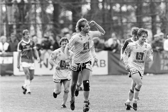  Hans Larsson, Mjällby kvitterar till 1-1 på straff.