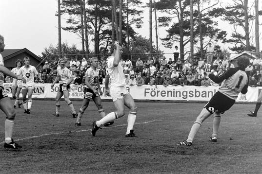  Sven Dahlkvist gör 0-1 för AIK.
