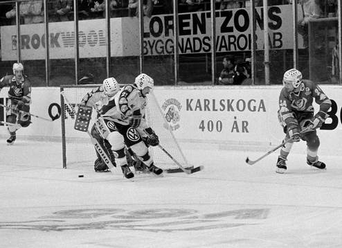 Kent-Erik Andersson, Färjestad slår in pucken framför