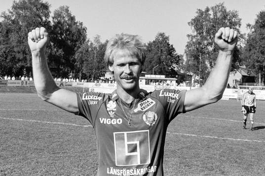  Sven-Åke Landgren, Helsingborg jublar efter segern.