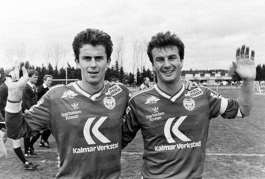  Kalmars målskyttar Mikael Marko och Billy Landsdowne jublar efter segern.
