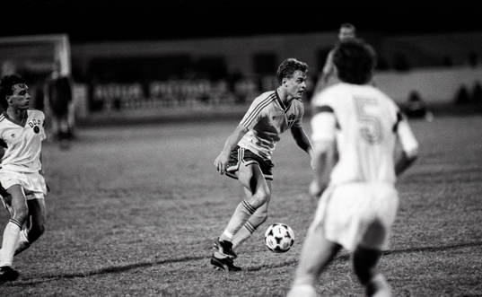  Jonas Thern.