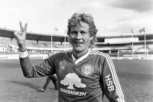  Sundsvalls målskytt Håkan Sandberg jublar efter segern.