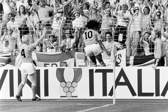  Ronald Koeman, Ruud Gullit och Marco van Basten, Holland, jublar efter mål.