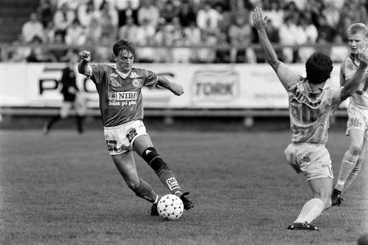  Jim Tolmie, Markaryd med bollen.
