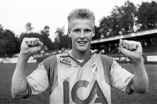  Halmstads Anders Johansson jublar efter matchen.
